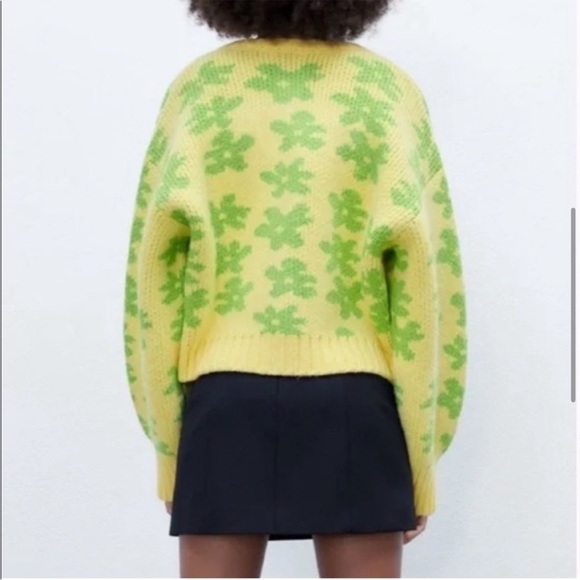 NWT ZARA floral jacquard knit cardigan size L - Picture 2 of 9